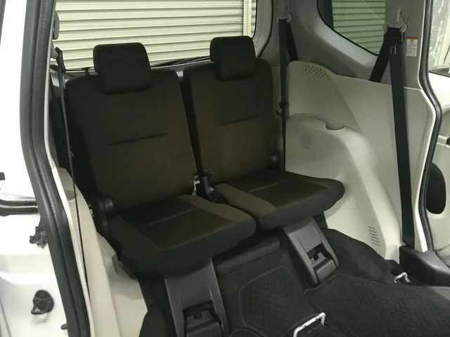 シエンタ 4WD(トヨタ)の車両写真