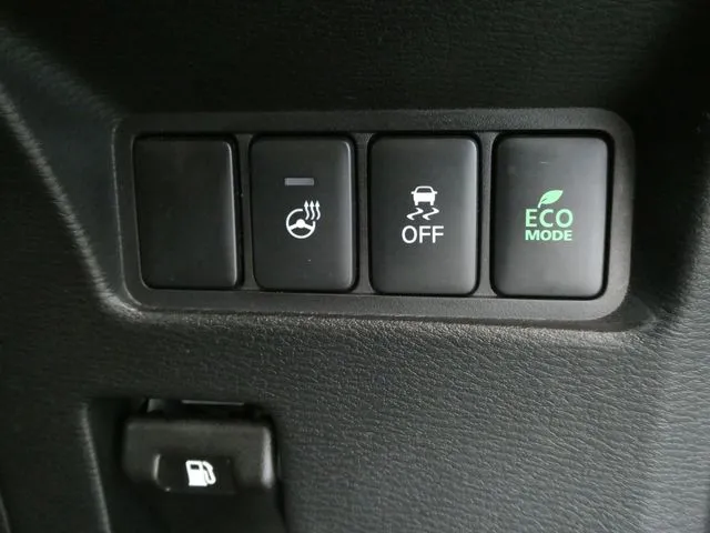 デリカ D:5 4WD(ミツビシ)の車両写真