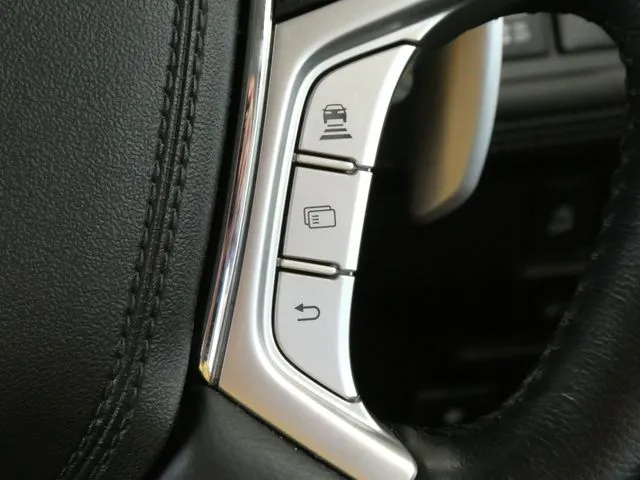 デリカ D:5 4WD(ミツビシ)の車両写真