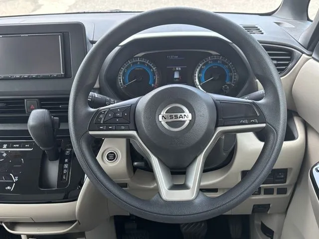 ルークス(ニッサン)の車両写真
