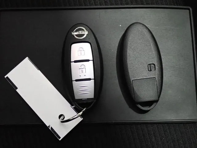 ニッサン　ノート