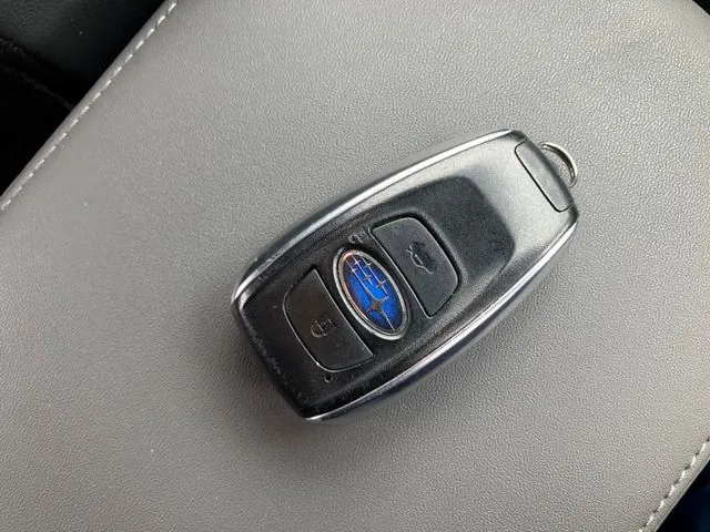 スバル　クロストレック