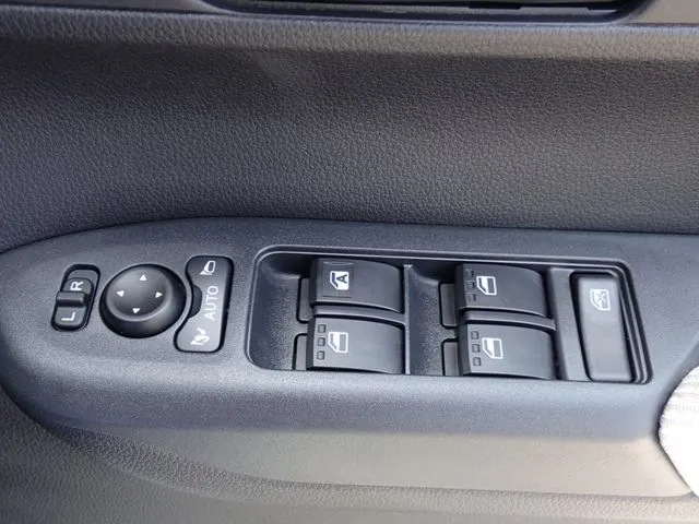 ダイハツ　ムーヴ　４ＷＤ
