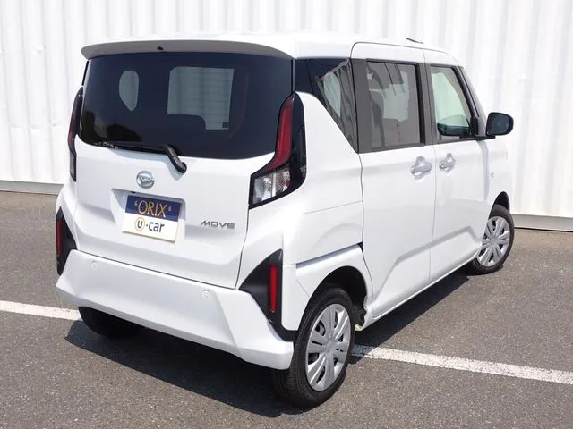 ダイハツ　ムーヴ　４ＷＤ