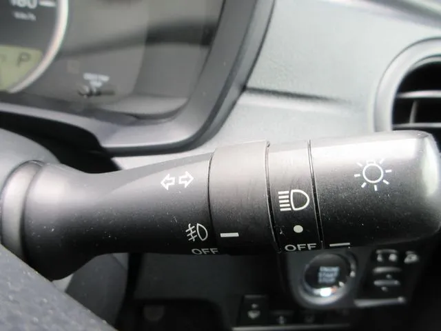 カローラフィールダー 4WD(トヨタ)の車両写真