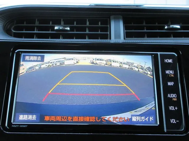 アクア(トヨタ)の車両写真