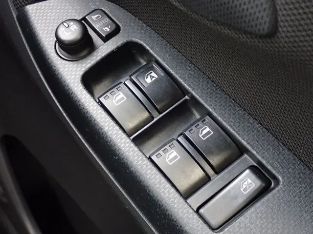 ムーヴ(ダイハツ)の車両写真