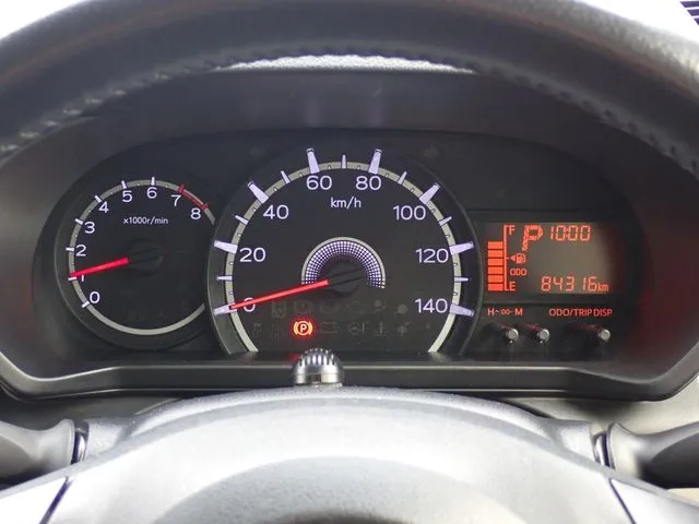 ムーヴ(ダイハツ)の車両写真