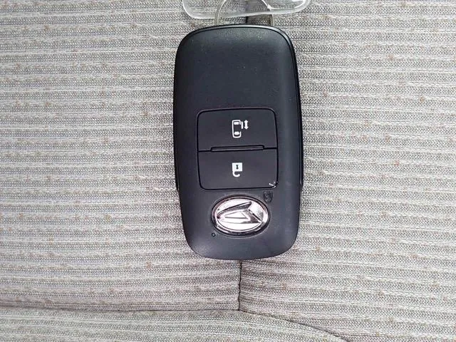ダイハツ　ムーヴ　４ＷＤ