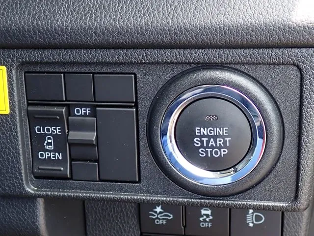 ダイハツ　ムーヴ　４ＷＤ