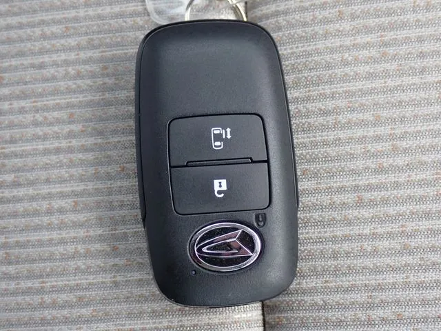 ダイハツ　ムーヴ　４ＷＤ