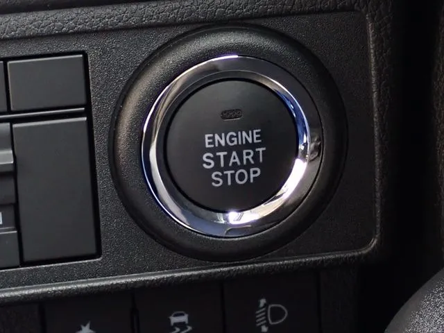ダイハツ　ムーヴ　４ＷＤ