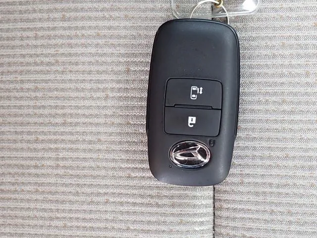 ダイハツ　ムーヴ　４ＷＤ