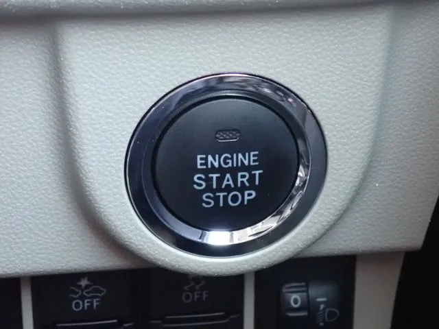 ムーヴ（ダイハツ）の車両写真