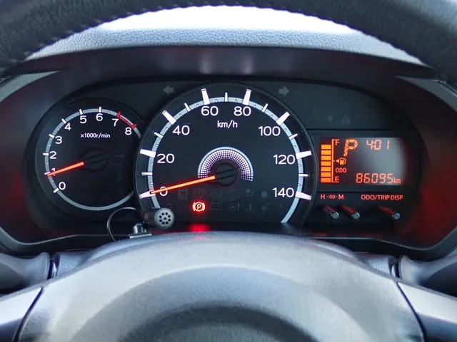 ムーヴ（ダイハツ）の車両写真