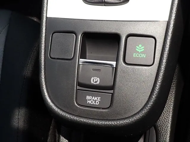 ホンダ　フィット　ｅ：ＨＥＶ