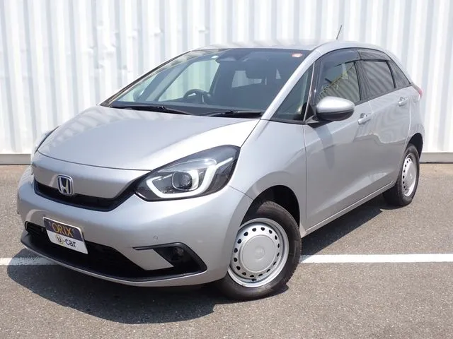 ホンダ フィット　ｅ：ＨＥＶ　４ＷＤ