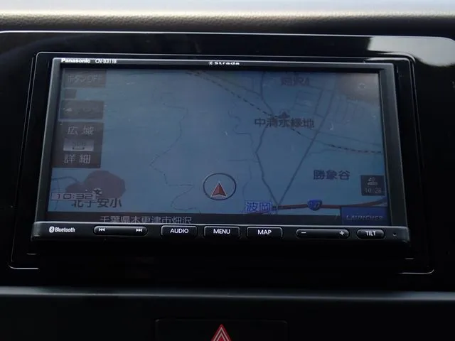 ホンダ　フィット　ｅ：ＨＥＶ　４ＷＤ