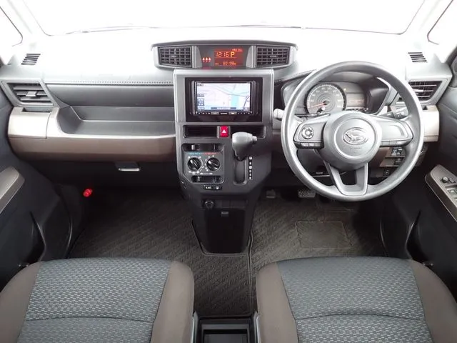 トール 4WD(ダイハツ)の車両写真