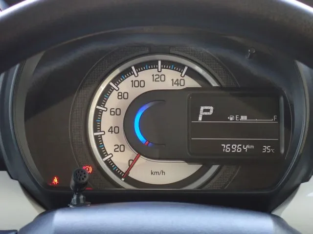 スペーシア(スズキ)の車両写真