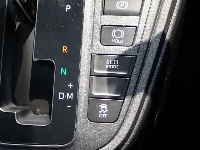 トヨタ　ノア　４ＷＤ