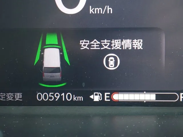 ホンダ　Ｎ　ＢＯＸ　４ＷＤ