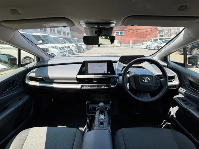 プリウス（トヨタ）の車両写真