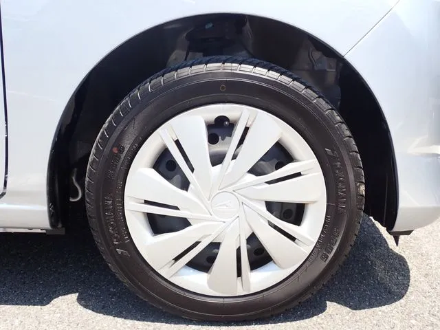 ダイハツ　ミラ　イース