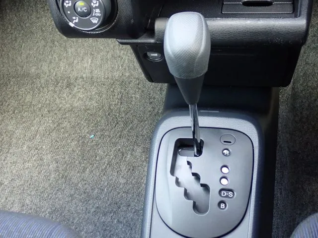 プロボックスバン 2WD(トヨタ)の車両写真