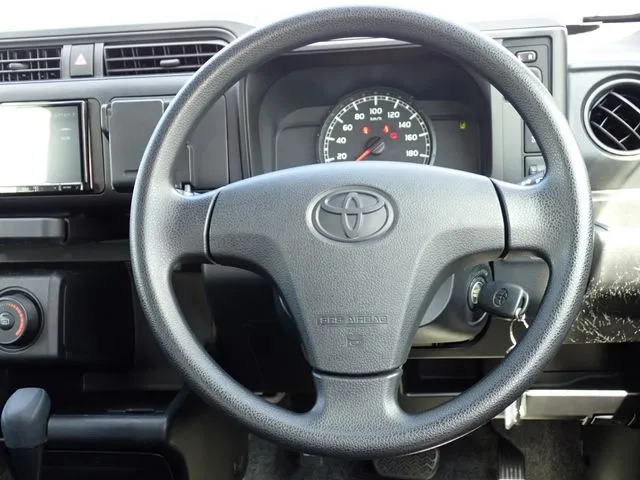 プロボックスバン 2WD(トヨタ)の車両写真