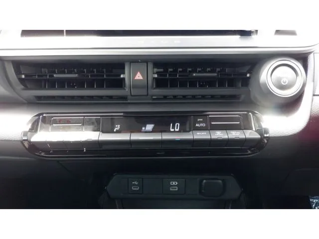 プリウス(トヨタ)の車両写真