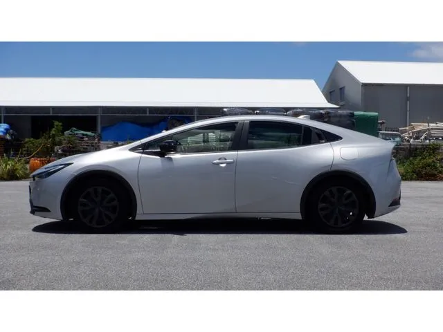 プリウス(トヨタ)の車両写真