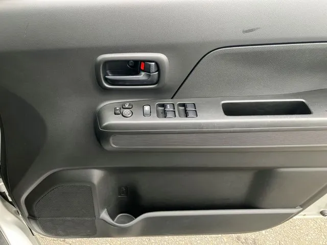 スズキ　ワゴンＲ　４ＷＤ