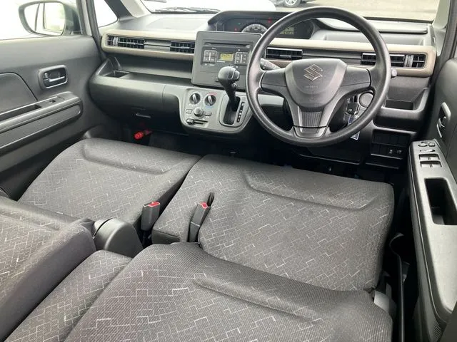 スズキ　ワゴンＲ　４ＷＤ
