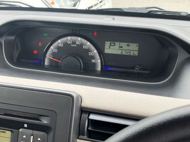 スズキ　ワゴンＲ　４ＷＤ