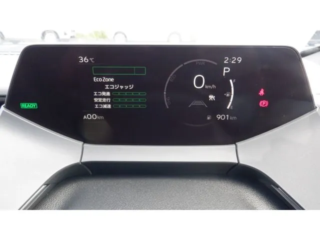 プリウス(トヨタ)の車両写真