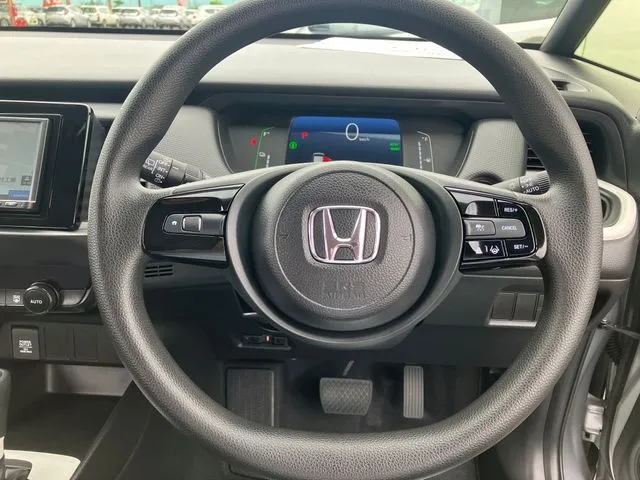 ホンダ　フィット　ｅ：ＨＥＶ