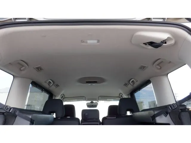 セレナ(ニッサン)の車両写真