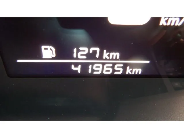 セレナ(ニッサン)の車両写真