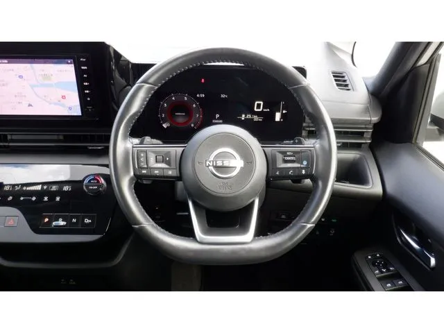 セレナ(ニッサン)の車両写真