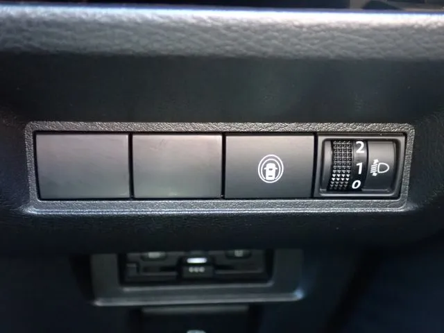 ニッサン　ノート