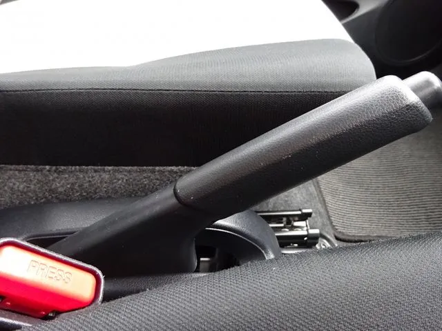 ミラ イース(ダイハツ)の車両写真