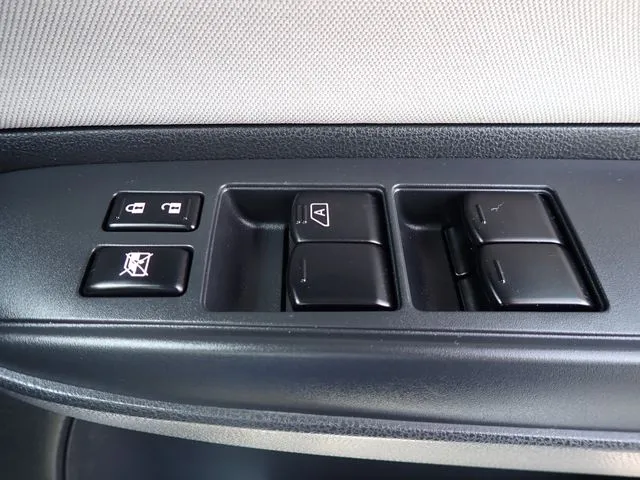 ニッサン　ノート