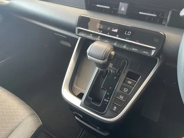 ヴォクシー(トヨタ)の車両写真