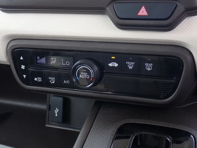 ホンダ　Ｎ　ＢＯＸ