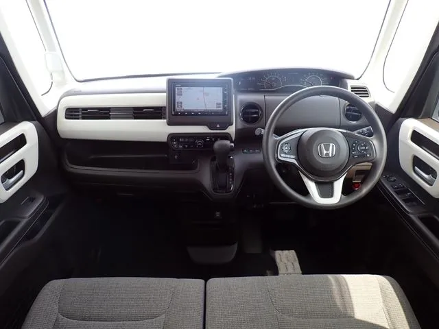 ホンダ　Ｎ　ＢＯＸ