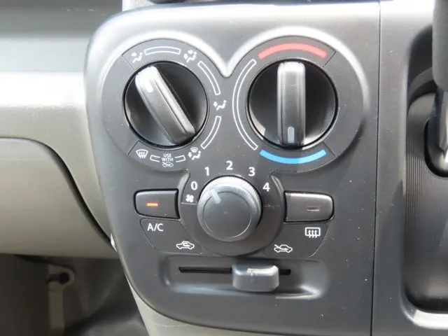 ＮＶ１００クリッパー（ニッサン）の車両写真