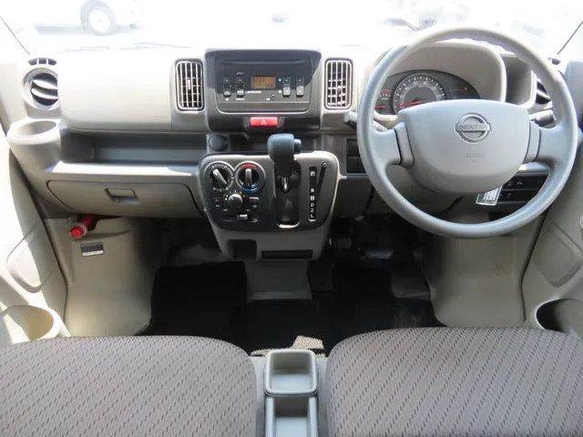 ＮＶ１００クリッパー（ニッサン）の車両写真