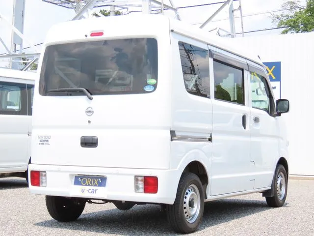 ＮＶ１００クリッパー（ニッサン）の車両写真