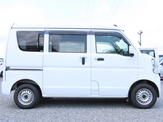 ＮＶ１００クリッパー（ニッサン）の車両写真